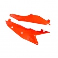 Tabuľky zadné s krytom airboxu (ľavý) KTM SX/SX-F 23-, EXC/EXC-F 24- oranžové